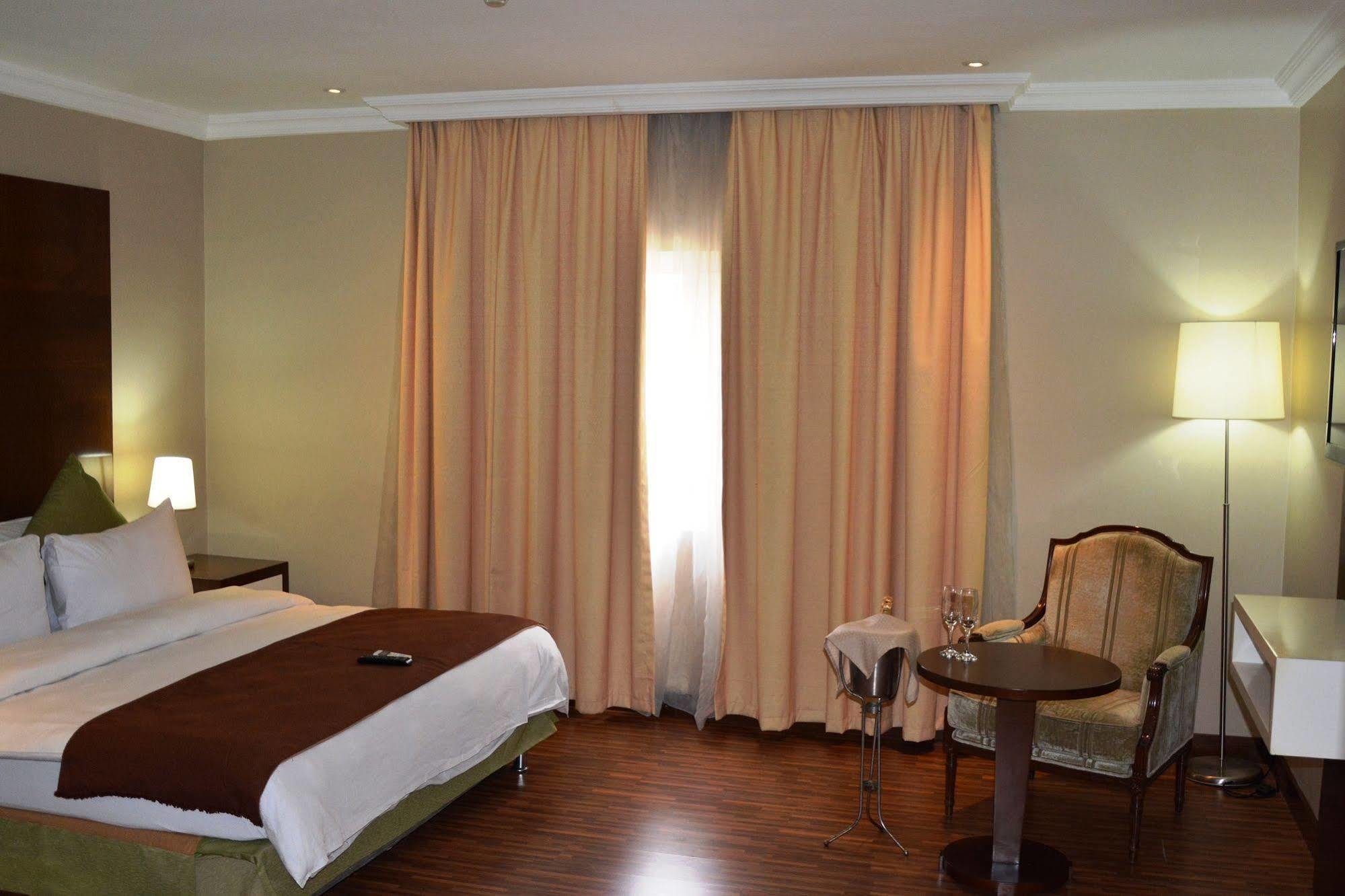 Park By Radisson, Victoria Island 4* Lagos